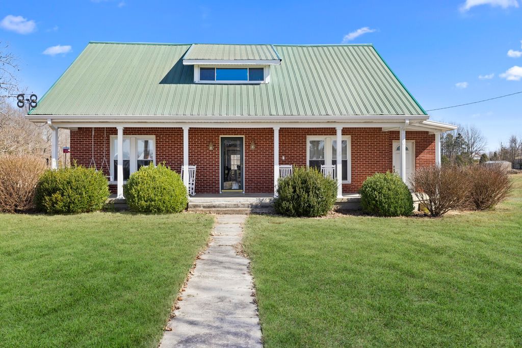 620 Cook Rd, Portland, TN 37148