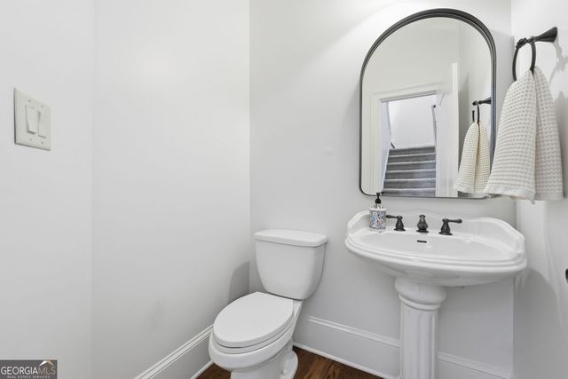 934 Delaronde Court, Atlanta, GA 30328