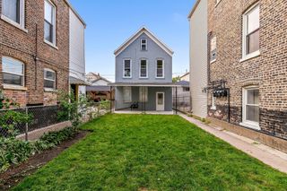 2830 W 25th Place 1, Chicago, IL 60623