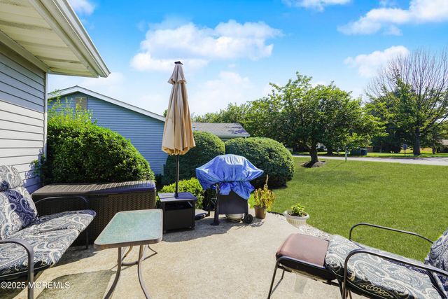 732 Ralston Plaza 732A, Monroe, NJ 08831