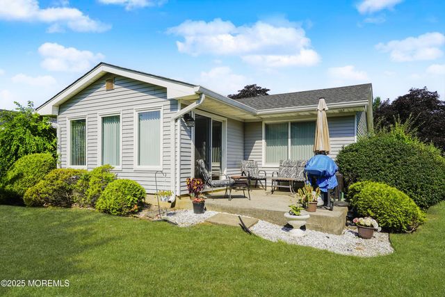 732 Ralston Plaza 732A, Monroe, NJ 08831