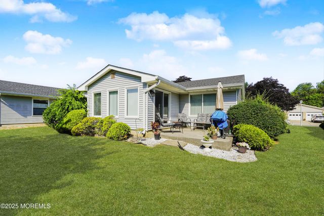 732 Ralston Plaza 732A, Monroe, NJ 08831