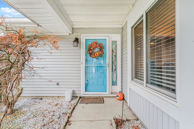 732 Ralston Plaza 732A, Monroe, NJ 08831