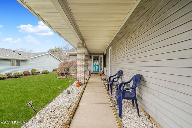 732 Ralston Plaza 732A, Monroe, NJ 08831