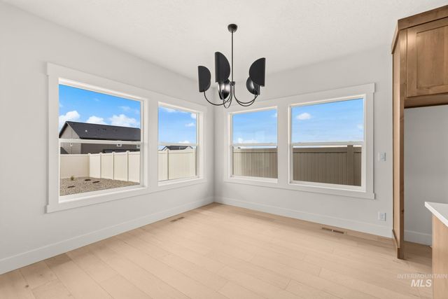 365 S Radiator Rd, Boise, ID 83716