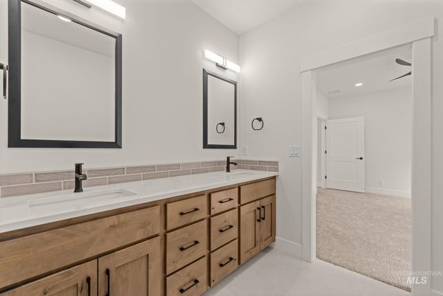 365 S Radiator Rd, Boise, ID 83716