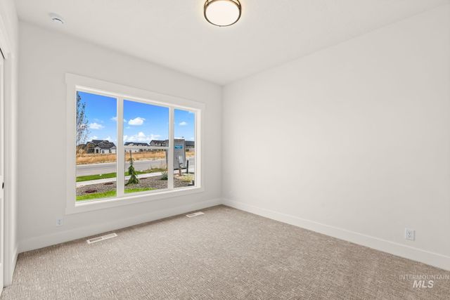 365 S Radiator Rd, Boise, ID 83716