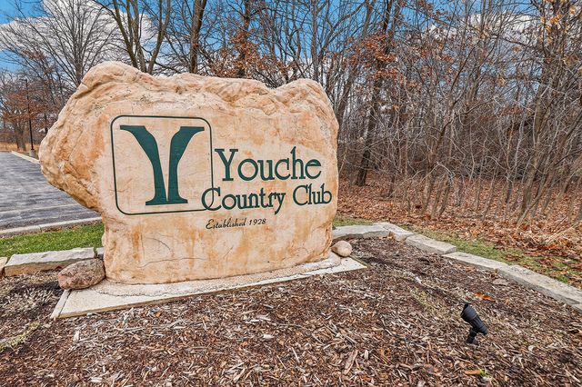 2184 W 129th Place, Crown Point, IN 46307