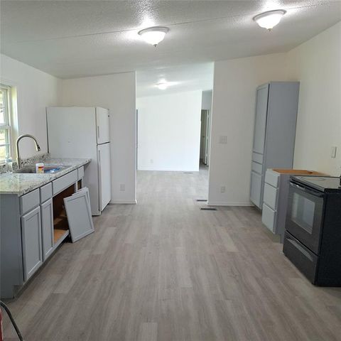 200 W 7th Street, Stratford, OK 74872