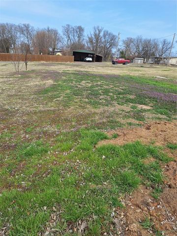 200 W 7th Street, Stratford, OK 74872