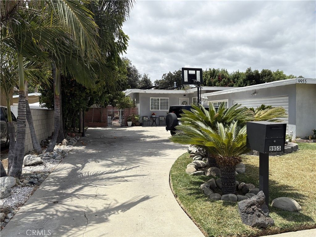 9955 Parkinson, Whittier, CA 90605 — exterior