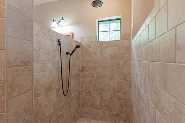 7404 Calming CT, Jonestown, TX 78645
