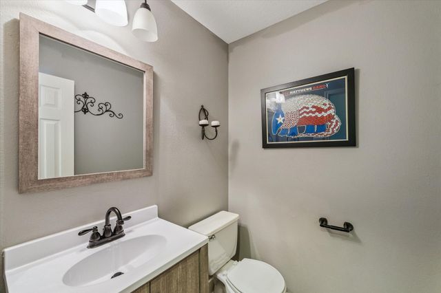 1041 Riverwood Drive, Dickinson, TX 77539