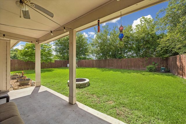 1041 Riverwood Drive, Dickinson, TX 77539