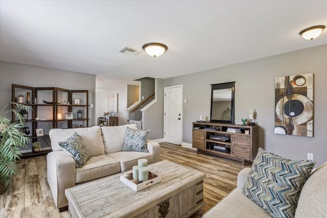1041 Riverwood Drive, Dickinson, TX 77539