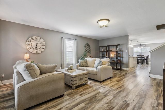 1041 Riverwood Drive, Dickinson, TX 77539
