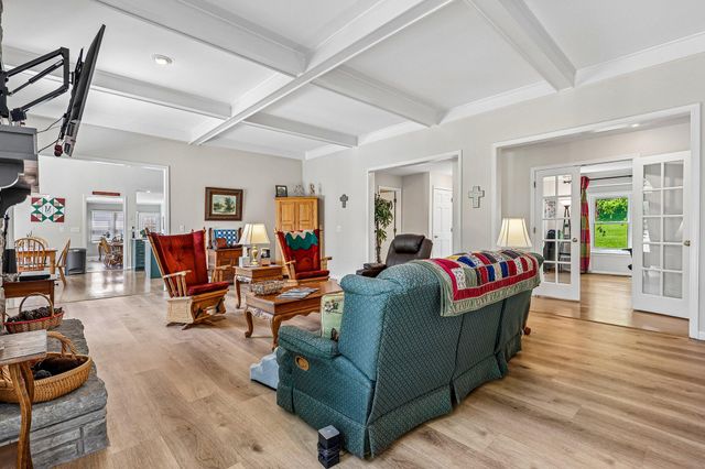 8229 Woodcreek Drive, Florence, KY 41042