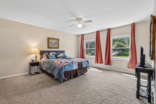 8229 Woodcreek Drive, Florence, KY 41042