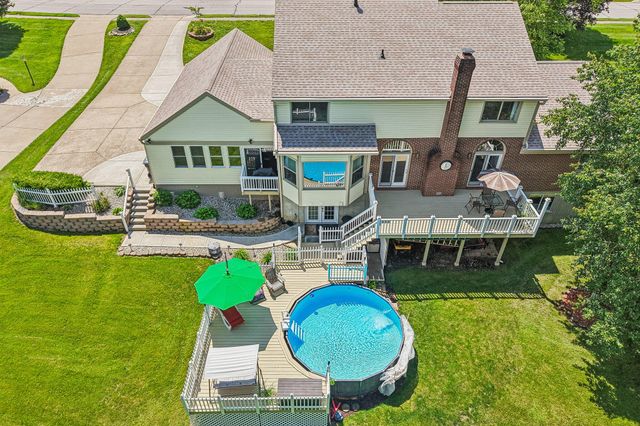 8229 Woodcreek Drive, Florence, KY 41042