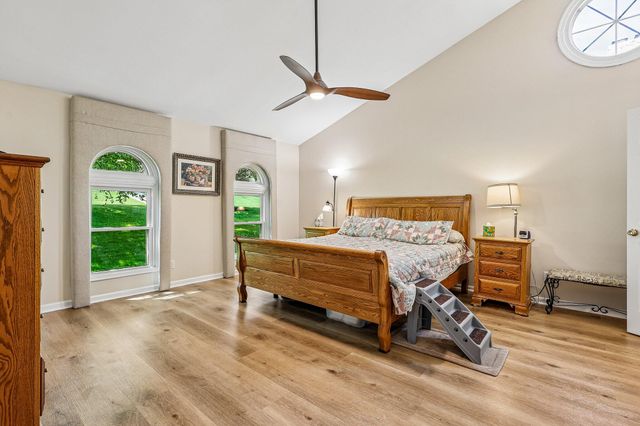 8229 Woodcreek Drive, Florence, KY 41042