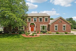 8229 Woodcreek Drive, Florence, KY 41042