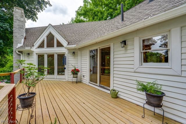 7460 State Route 43, Kent, OH 44240