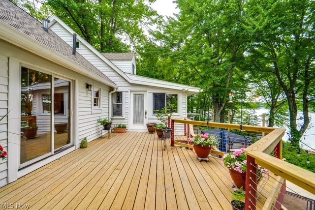 7460 State Route 43, Kent, OH 44240