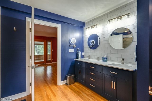 7460 State Route 43, Kent, OH 44240