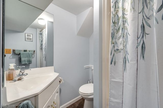 7460 State Route 43, Kent, OH 44240