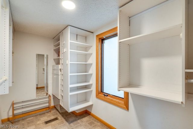7460 State Route 43, Kent, OH 44240