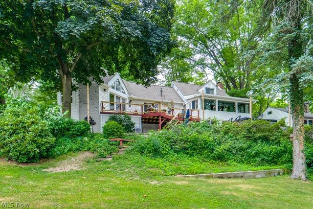 7460 State Route 43, Kent, OH 44240