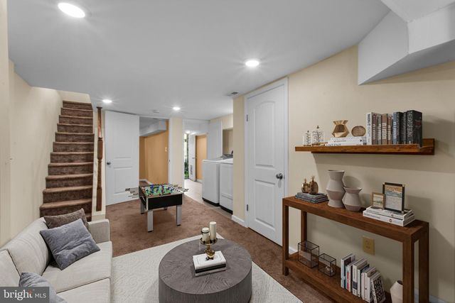 6639 N FAIRHILL ST, Philadelphia, PA 19126