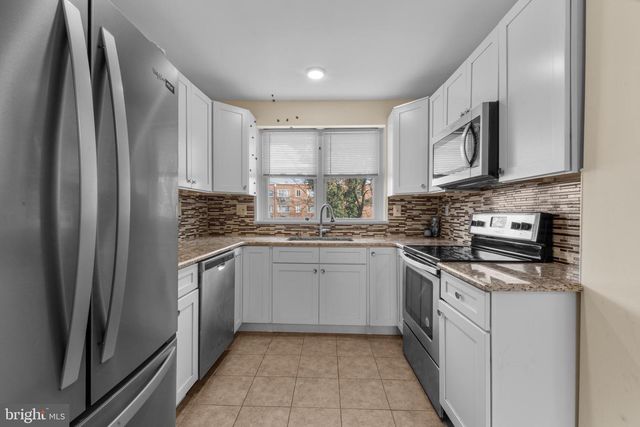 6639 N FAIRHILL ST, Philadelphia, PA 19126