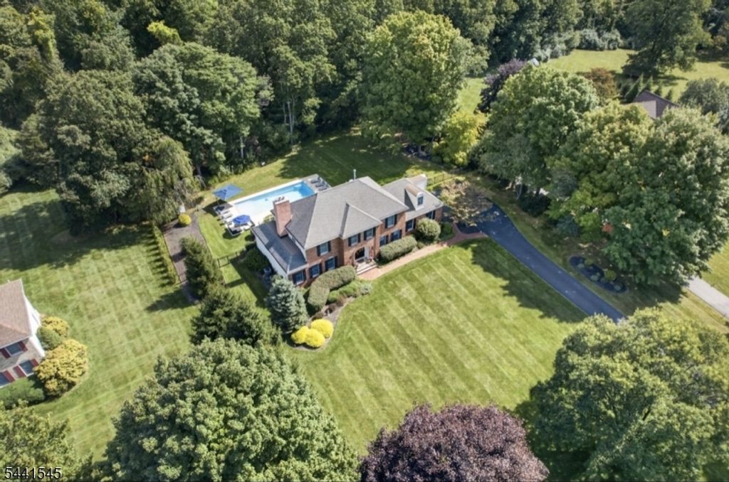 3 Old Farmstead Rd, Chester Twp., NJ 07930 — exterior
