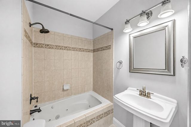 109 FORT AVE W, Baltimore, MD 21230