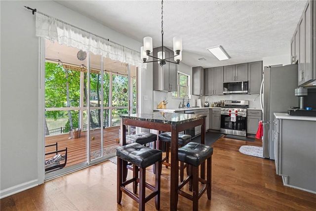 1320 Primrose Drive, Roswell, GA 30076