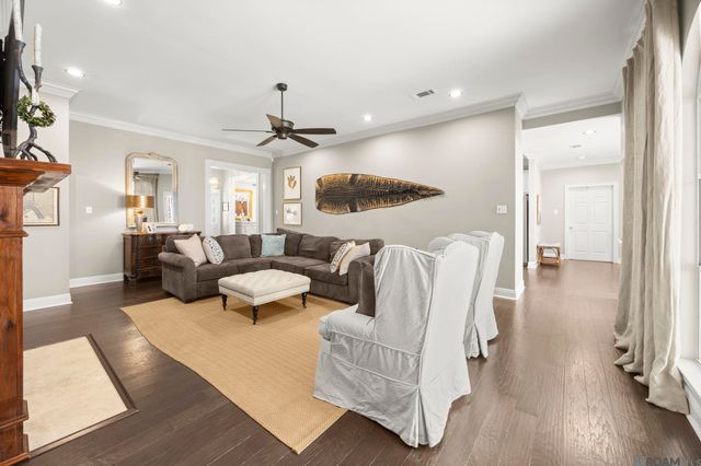 6233 Krista Ln, Baton Rouge, LA 70808