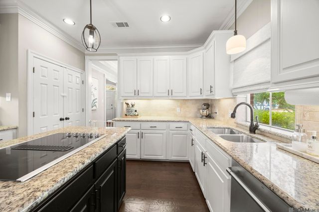 6233 Krista Ln, Baton Rouge, LA 70808
