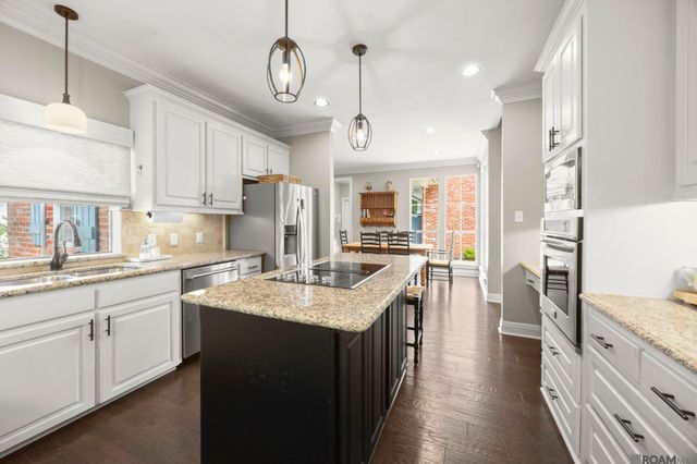 6233 Krista Ln, Baton Rouge, LA 70808