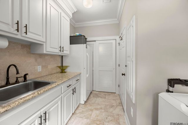 6233 Krista Ln, Baton Rouge, LA 70808