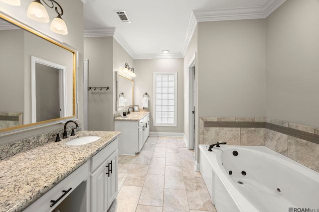 6233 Krista Ln, Baton Rouge, LA 70808