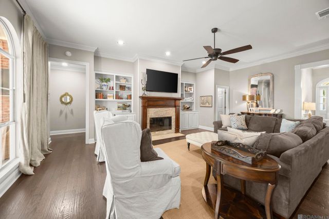 6233 Krista Ln, Baton Rouge, LA 70808
