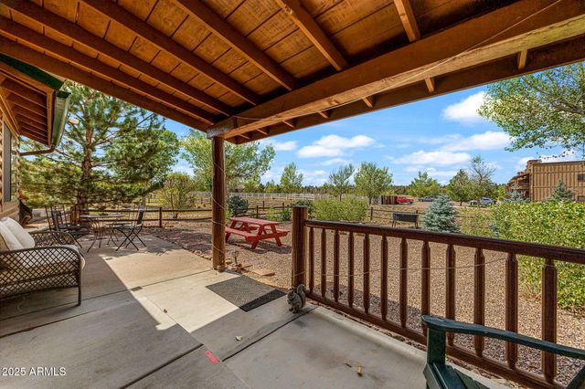 2344 BUFFALO Loop N, Overgaard, AZ 85933