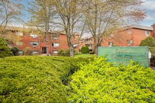 26 Faxon St 2, Stoughton, MA 02072