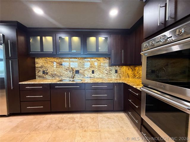 29062 S 558 Road, Park Hill, OK 74451