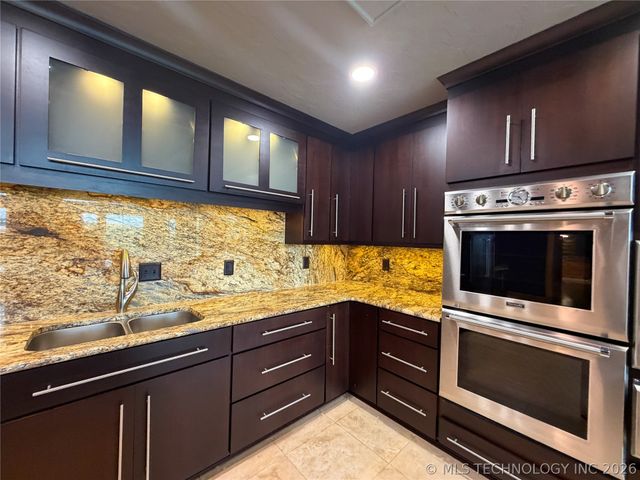 29062 S 558 Road, Park Hill, OK 74451