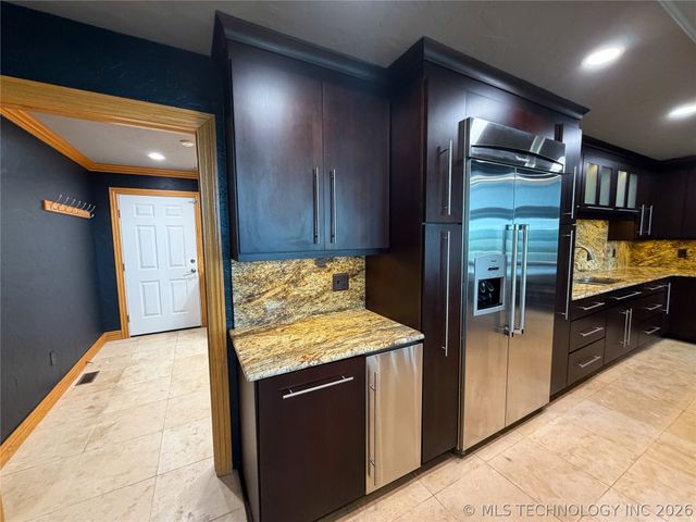 29062 S 558 Road, Park Hill, OK 74451