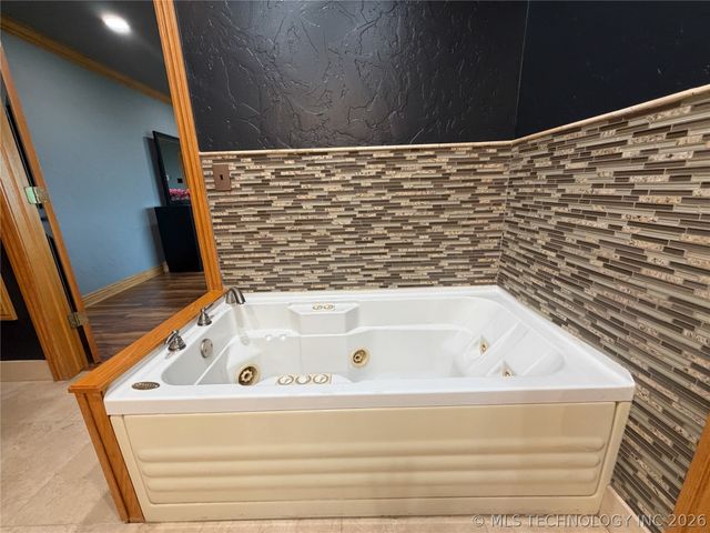 29062 S 558 Road, Park Hill, OK 74451