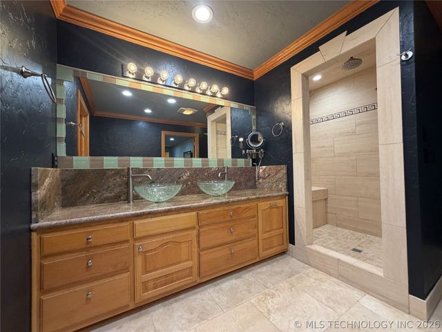 29062 S 558 Road, Park Hill, OK 74451