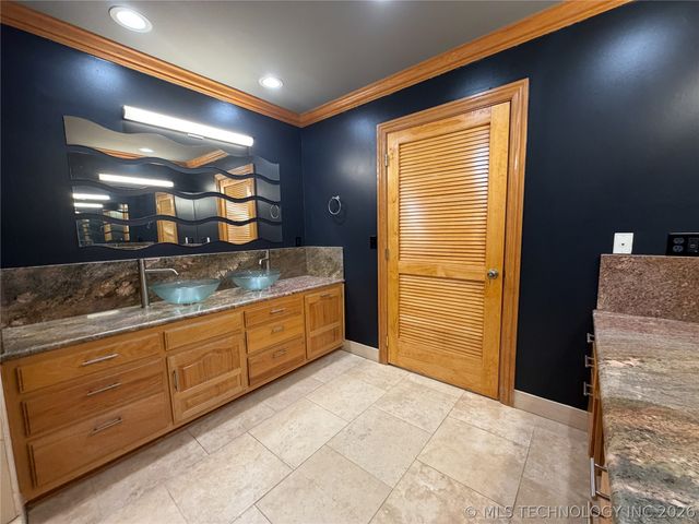29062 S 558 Road, Park Hill, OK 74451